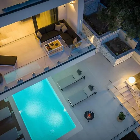 Luna Mare Mit Pool Und Sauna *