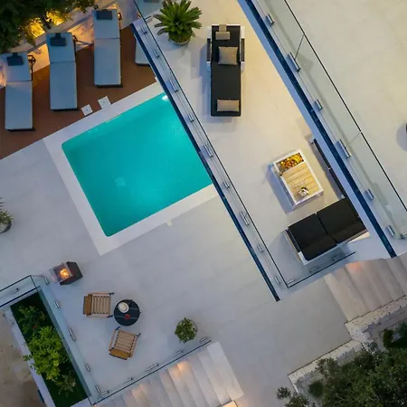 Luna Mare Mit Pool Und Sauna Vila *