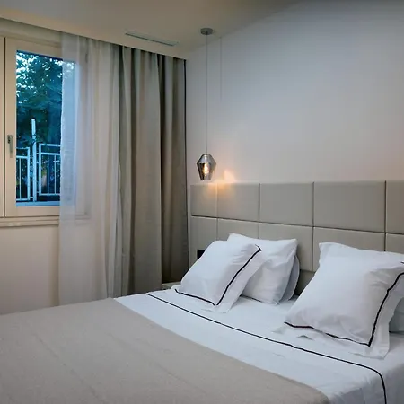 Vila Luna Mare Mit Pool Und Sauna Podaca