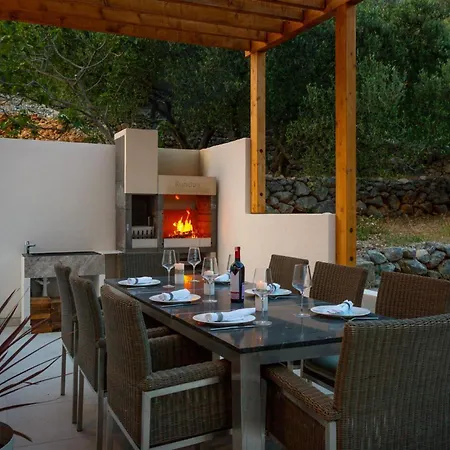 Luna Mare Mit Pool Und Sauna Villa