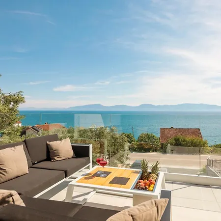 Luna Mare Mit Pool Und Sauna Podaca